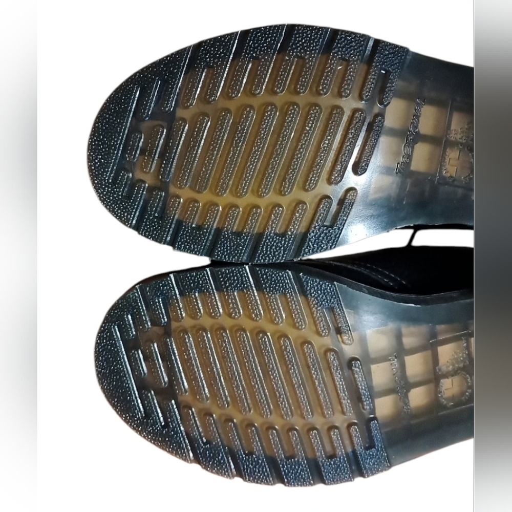 Dr. Martens 1461 Hardware Virginia Leather Shoes Womens 9 (Like New) - Picture 10 of 16